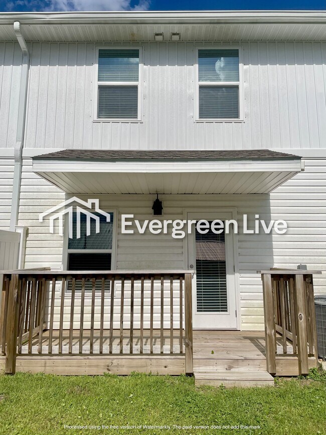 Building Photo - 9885 McLuvin Rd