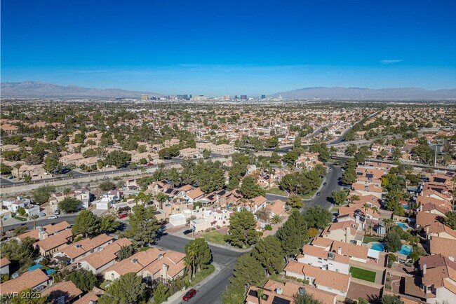 Building Photo - 86 Quiet Desert Ln