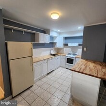 Building Photo - 1539 E Moyamensing Ave