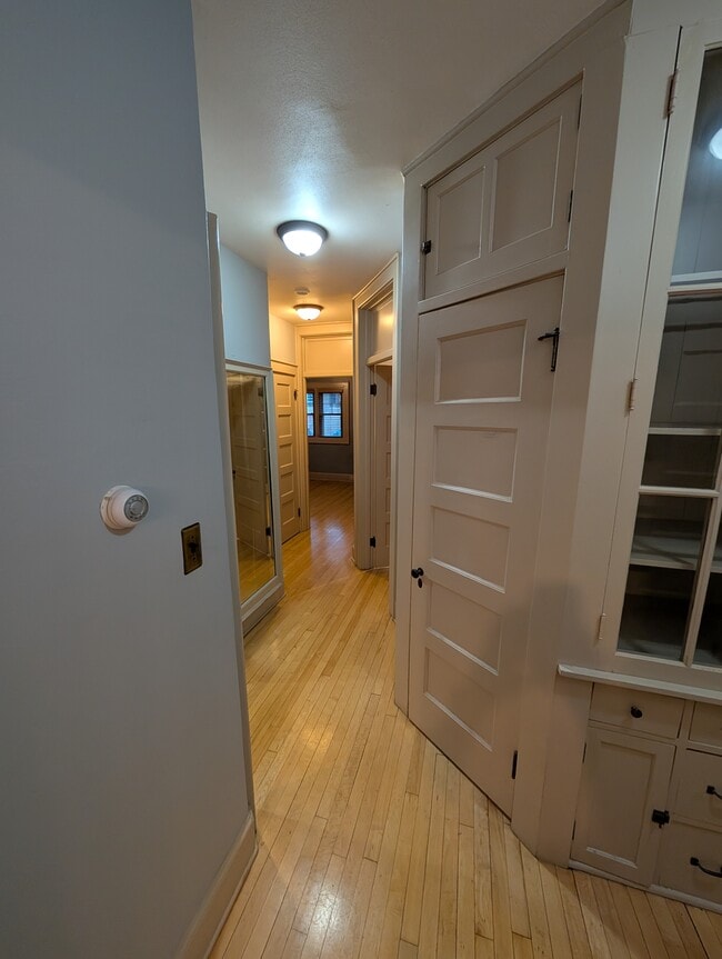 Building Photo - 2700 N Prospect Ave