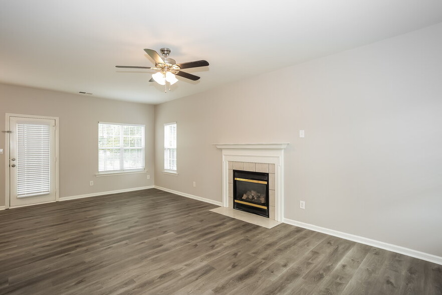 Building Photo - 11119 Amberglades Ln