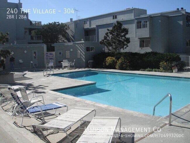 Building Photo - 240 The Vlg