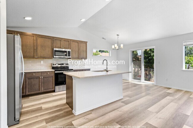 Building Photo - Brand New Home in Salem – 3BR with Central...