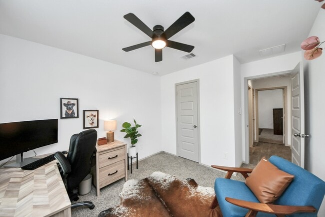 Building Photo - 1137 Buffalograss Trl