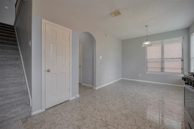 Building Photo - 11214 Palmsprings Dr
