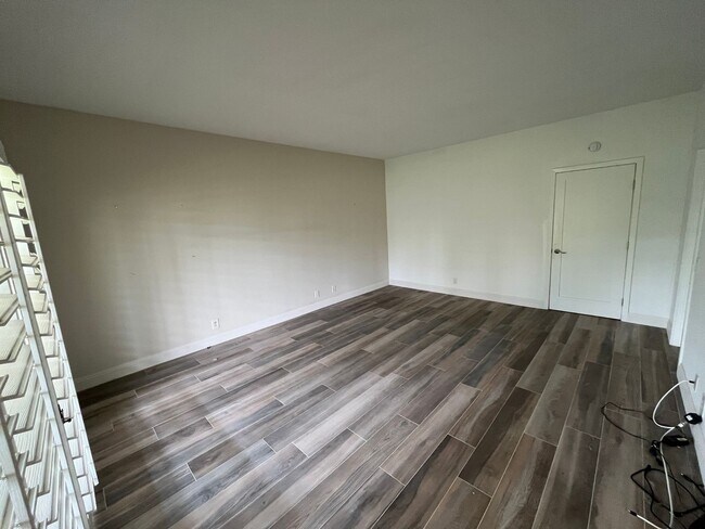 Building Photo - Long Term - 3 Bed 2 Bath in Desert Falls!