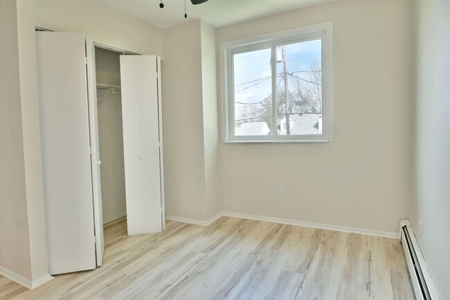 Building Photo - 72-78 S Roanoke