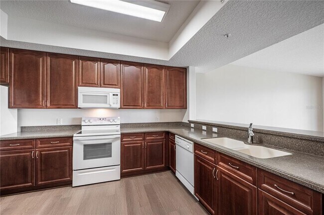 Building Photo - 6336 Buford St