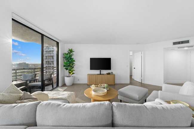 Building Photo - 3300 NE 191st St