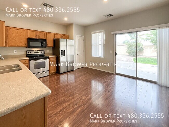 Building Photo - 4450 E Oxford Ln