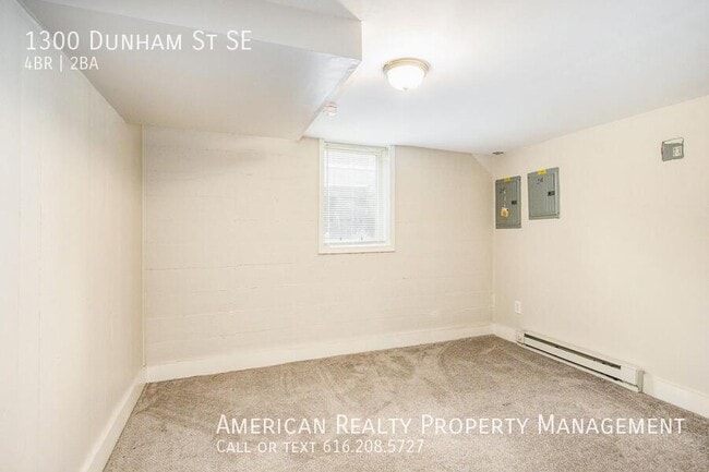 Building Photo - 1300 Dunham St SE