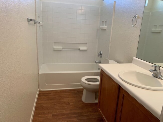 Building Photo - 4 Bedroom - 2 Bath - 1589 Sq. Ft. Home in Gladden Farms Community - Marana