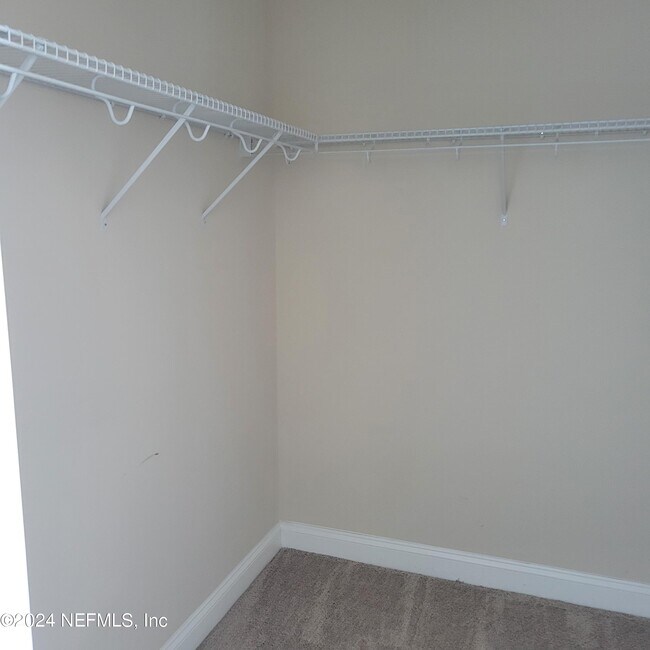 Building Photo - 1431 Riverplace Blvd