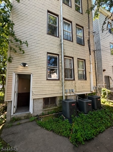 Building Photo - 217 N 15th St