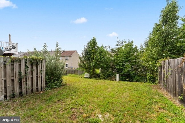 Building Photo - 209 Ilona Ct