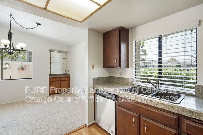 Building Photo - 8933 Amador Cir