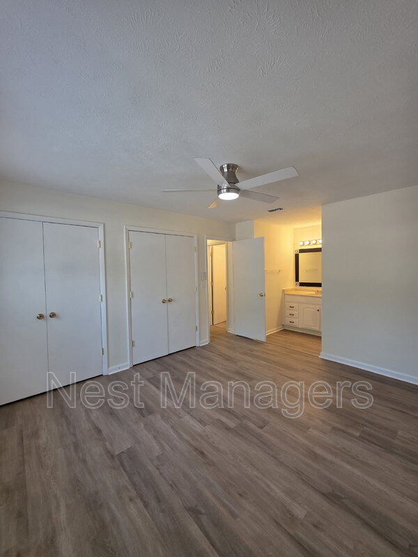 Building Photo - 6780 Willowbrook Dr