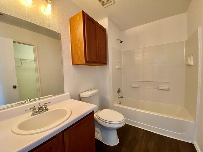 Building Photo - 6608 Ferrystone Pass