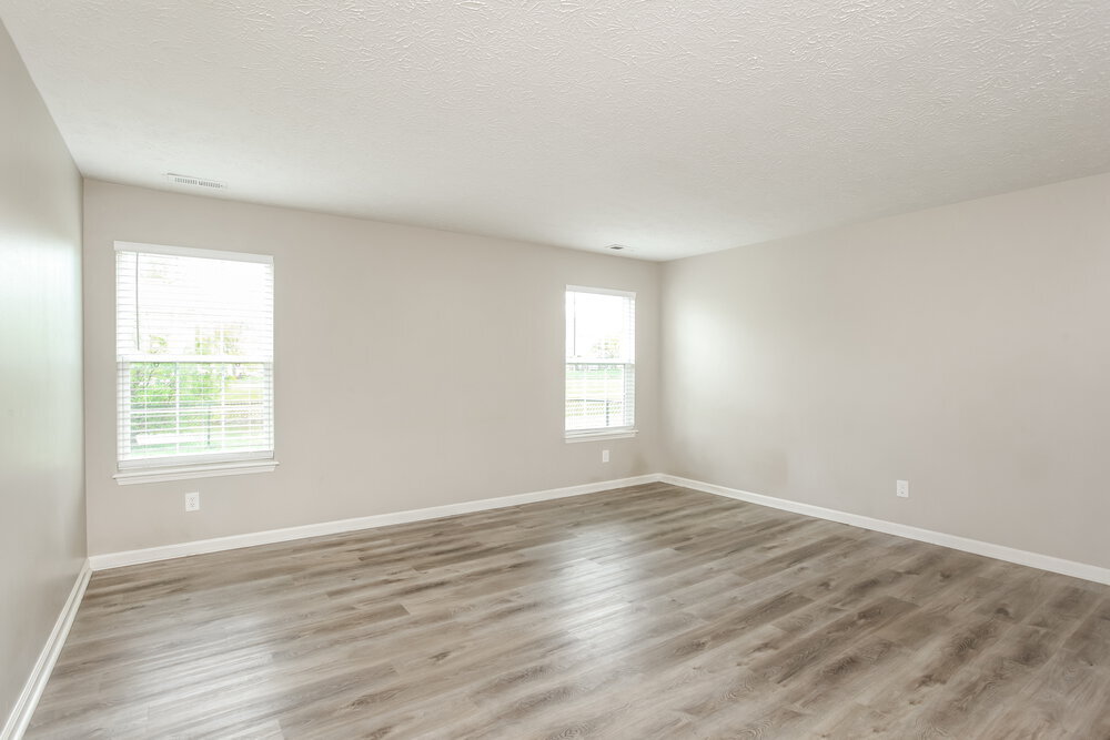 Building Photo - 5765 Arlington Dr