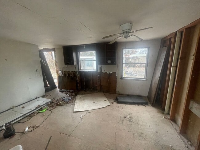 Building Photo - WELLSVILLE - 3 BR split level with Attache...