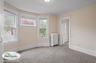 Building Photo - 3328 5th Ave S