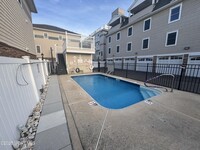 Building Photo - 30 Sumner Ave