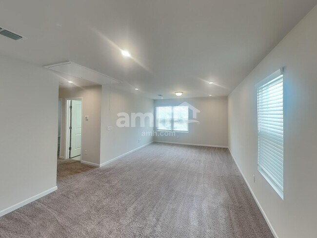 Building Photo - 4317 Fieldcrest Dr