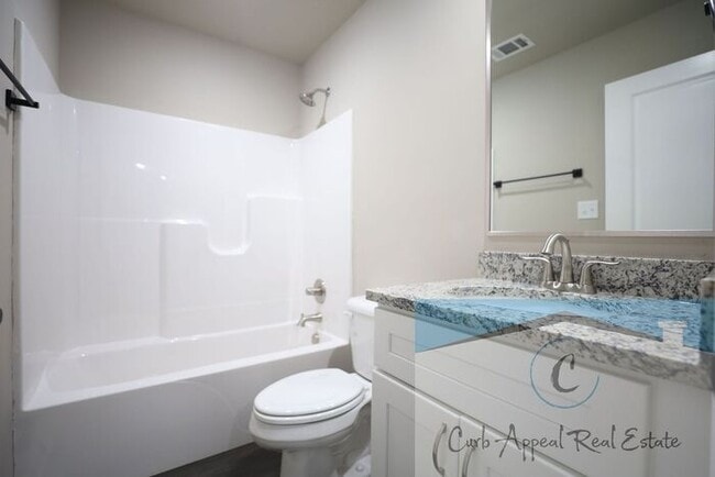 Building Photo - Brand new construction 2 bed 1 bath apartment - includes utlities, washer and dryer!!
