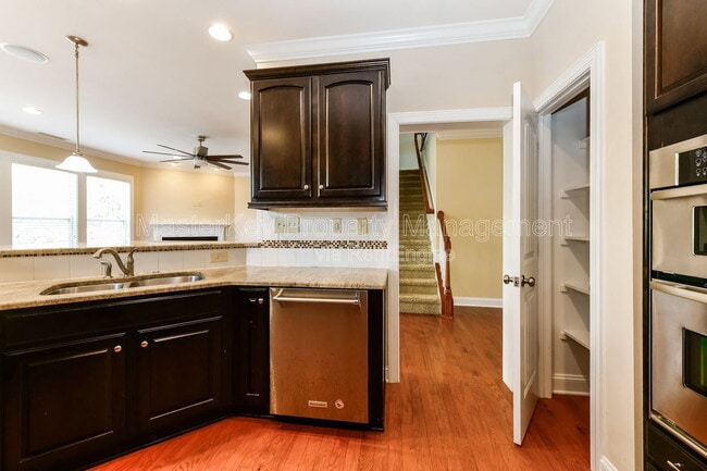 Building Photo - 906 Keaton Ridge Court