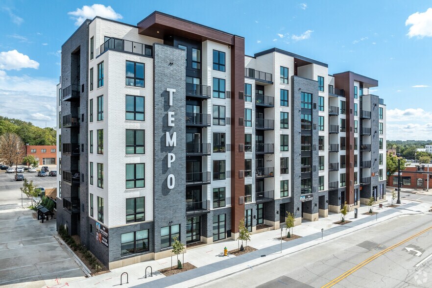 Building Photo - Tempo East Village