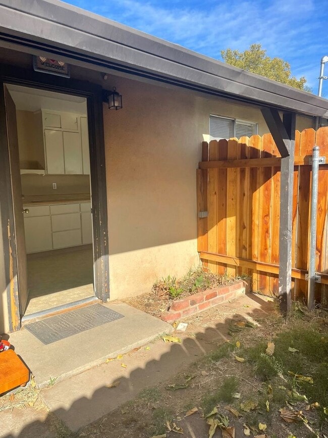 Building Photo - Citrus Heights home