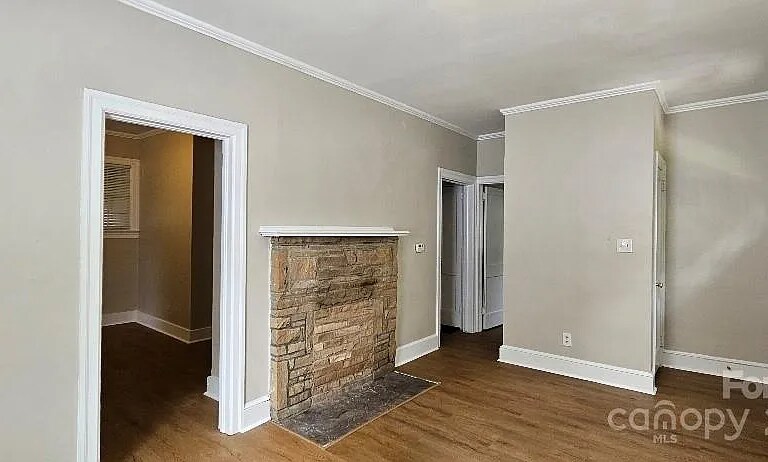 Building Photo - 2828 Bellhaven Cir