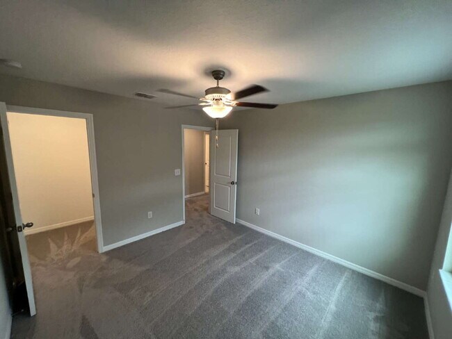 Building Photo - 7303 Canterbury Bells Ct