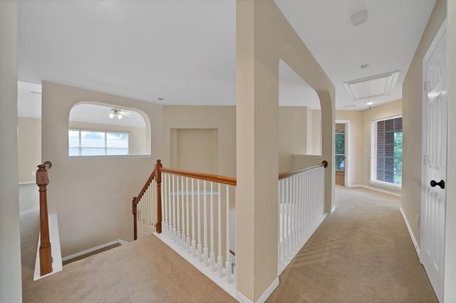 Building Photo - 18638 Tall Oak Dr