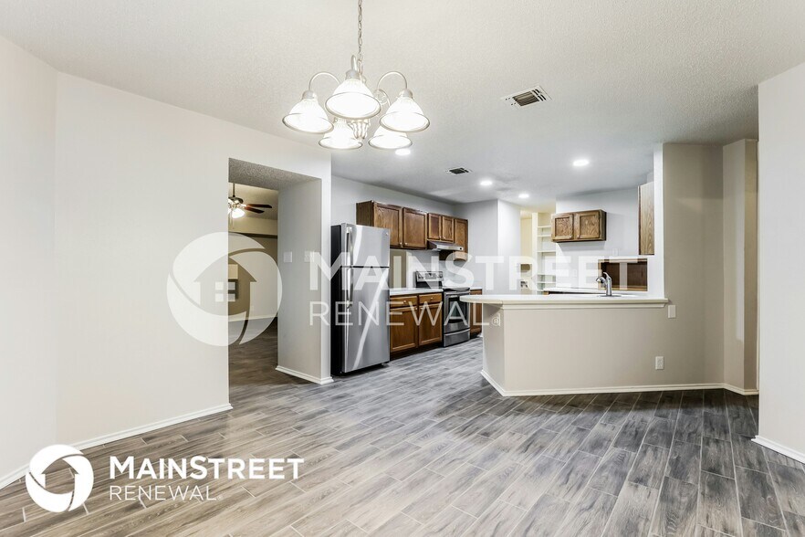 Building Photo - 8527 Serene Ridge Dr