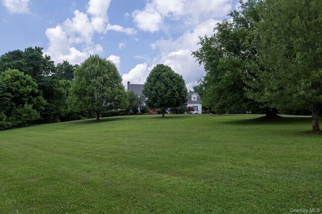 Building Photo - 209 NY-343