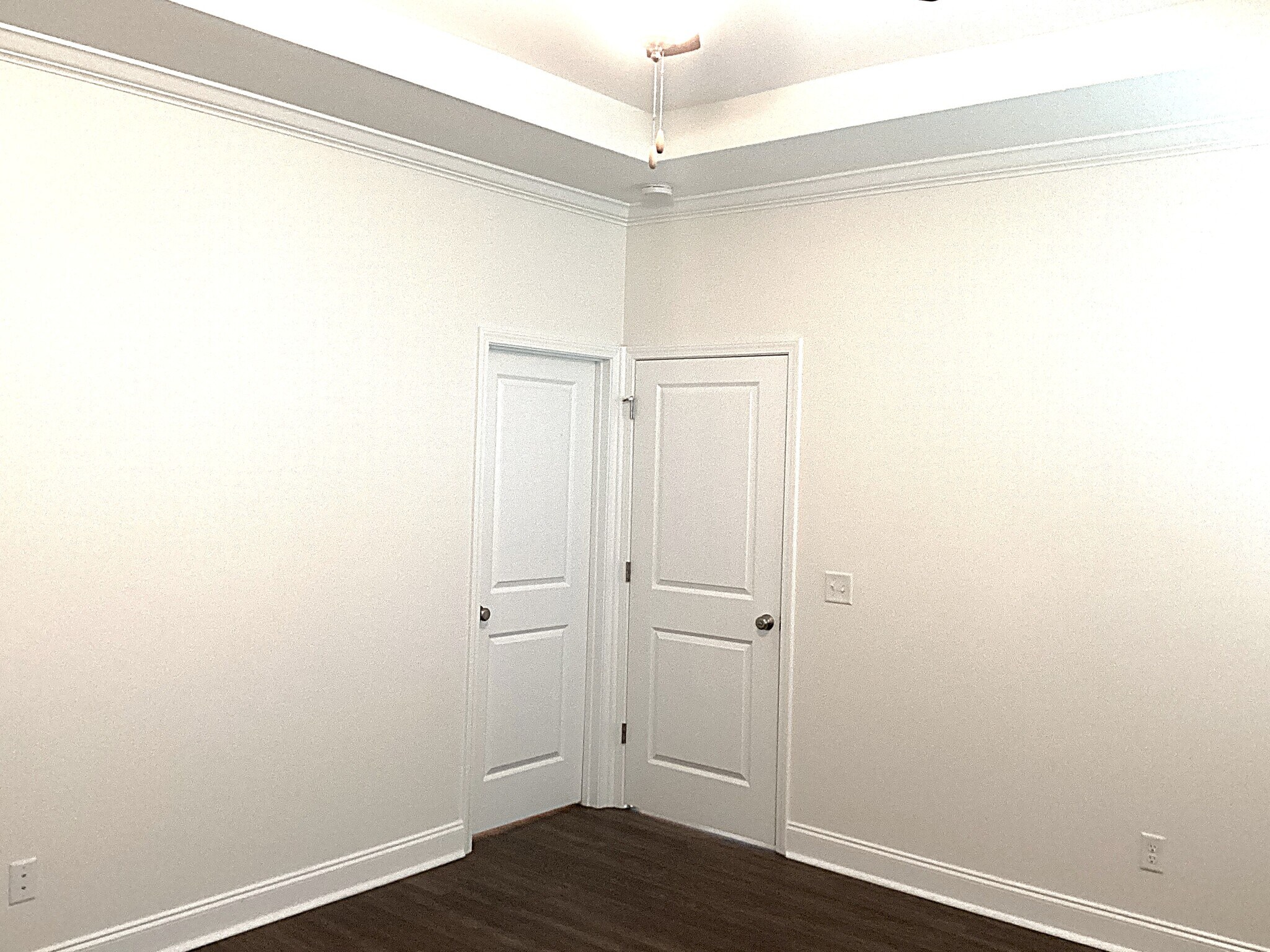 Building Photo - 211 Parkside Blvd