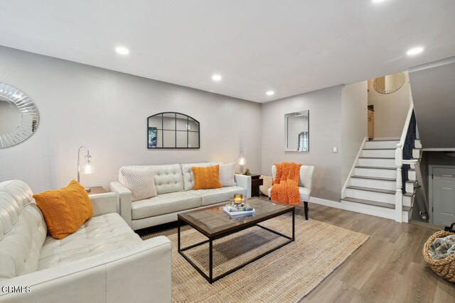 Building Photo - 1302 Alessandro Dr