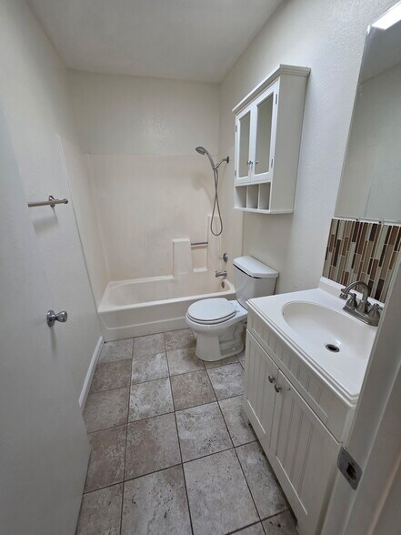 Building Photo - 32200 Cathedral Canyon Dr
