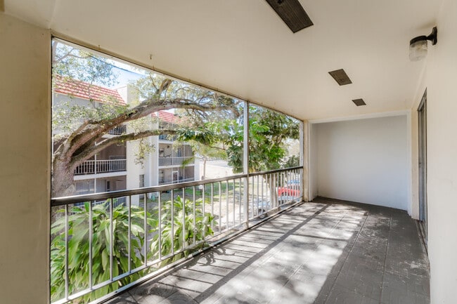 Building Photo - 606 NW 13th St