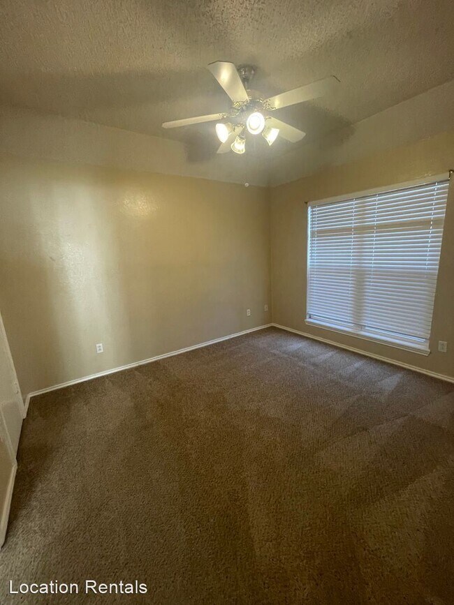 Building Photo - 2 br, 2 bath House - 5102 80th Street #106