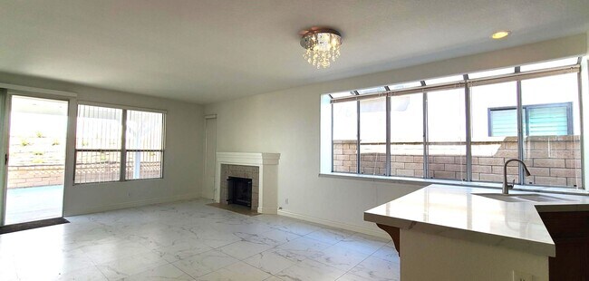 Building Photo - Single Family House - 4 Bedrooms + 2.5 Bat...