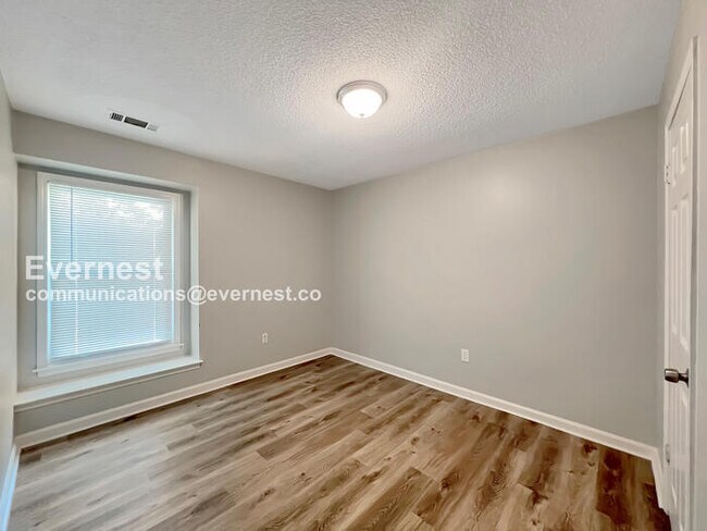 Building Photo - 4304 Ash Creek Cove