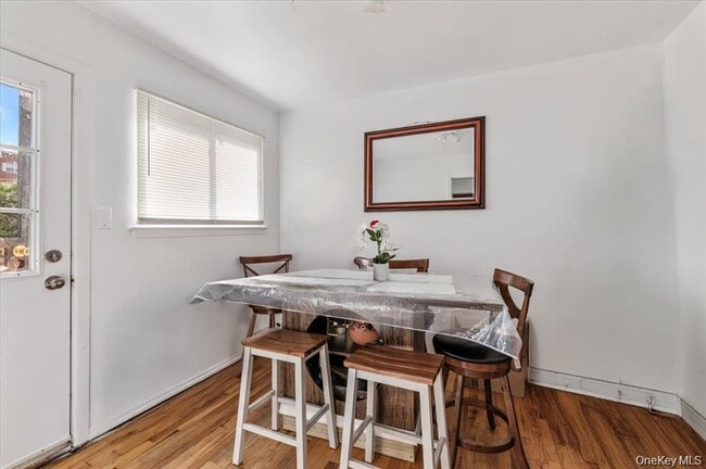 Building Photo - 22 Hudson Pl