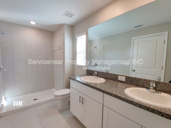 Building Photo - 23251 Willow Glen Way
