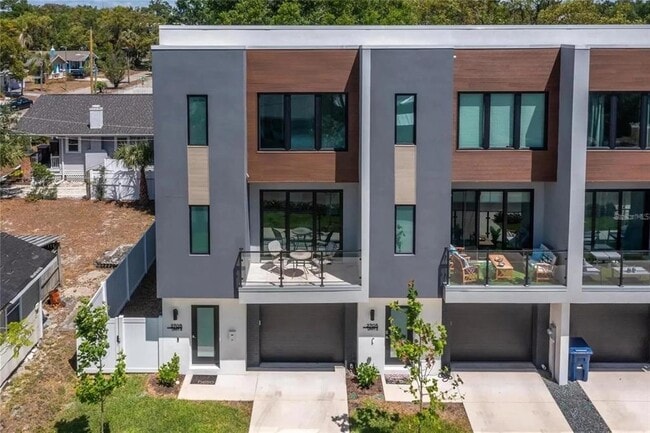 Building Photo - 2705 N Blvd