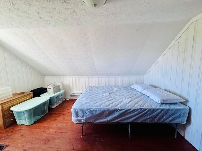 Building Photo - 3420 Point Lookout Rd