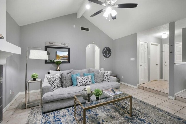 Building Photo - 1205 Ivybridge Dr