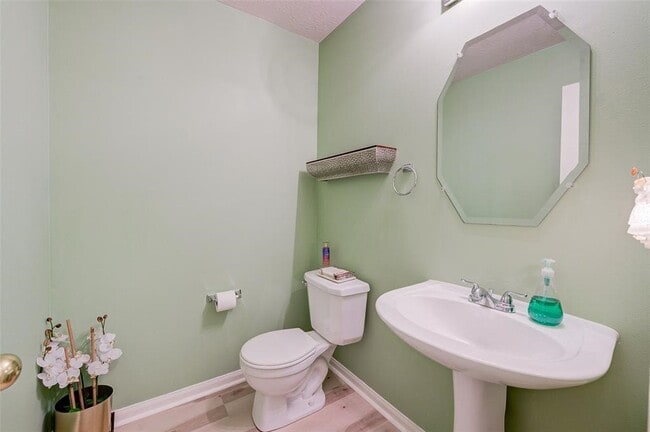 Building Photo - 17015 Maricella Cir