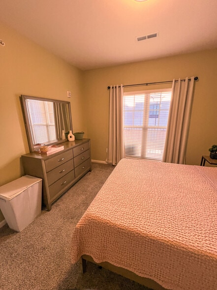 Building Photo - 1241 Strassner Dr